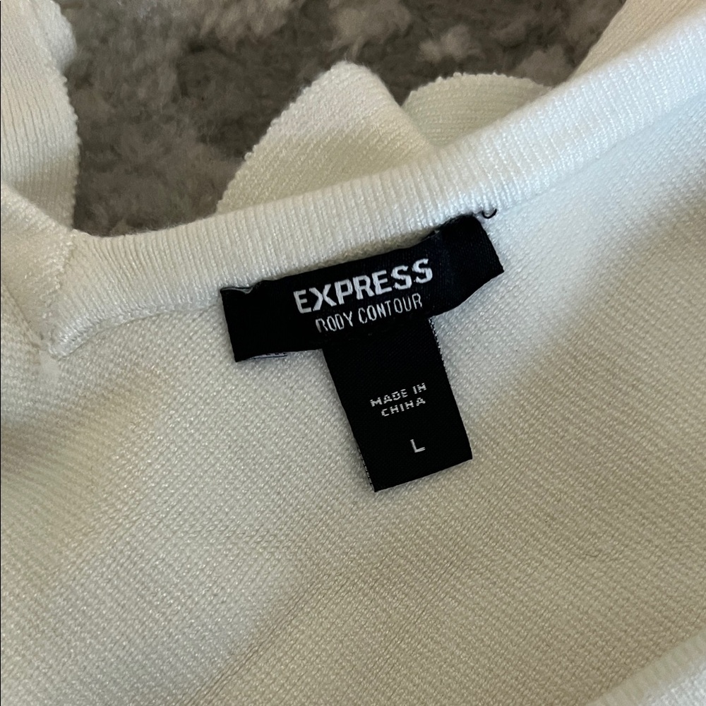 Express Cream Ruffle Blouse - Picture 3 of 4